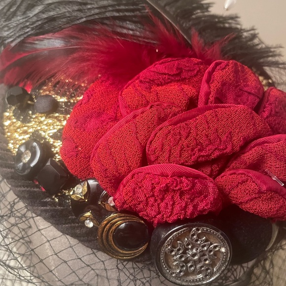 Black Velvet Fascinator/ Hat with Feathers Full Face Veil - Picture 2 of 9